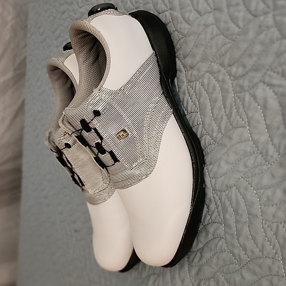 Women's FootJoy Dryjoys In Size 8.5M BOA White Black Golf - Picture 4 of 16